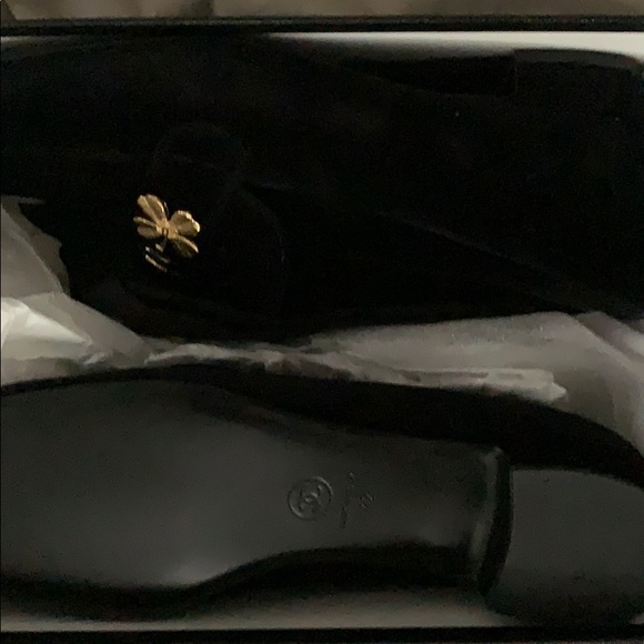 Chanel Loafers - Picture 3 of 8